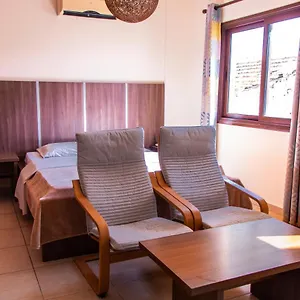  Apartament Lakis Court
